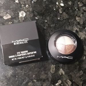 Mac mineralize quad eye shadow. Brilliant Brunch  Nwt